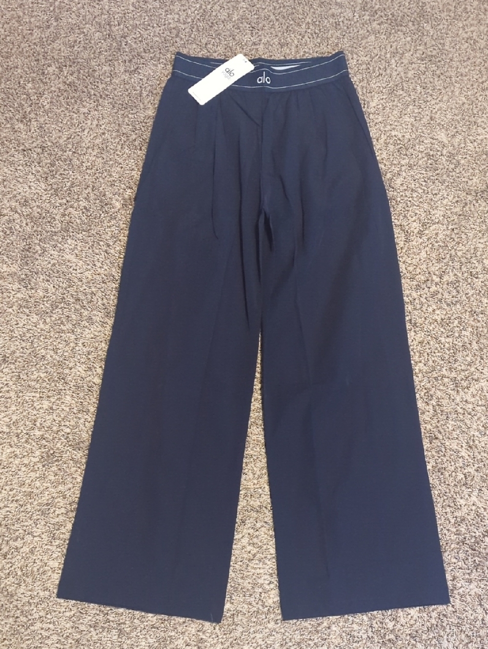 NWT Alo Yoga Suit Up Trouser - Picture 2 of 6